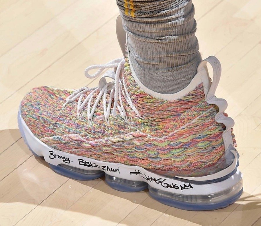 Nike,Fruity Pebbles  果味麦片配色！LeBron 15 “Fruity Pebbles” 三月底发售