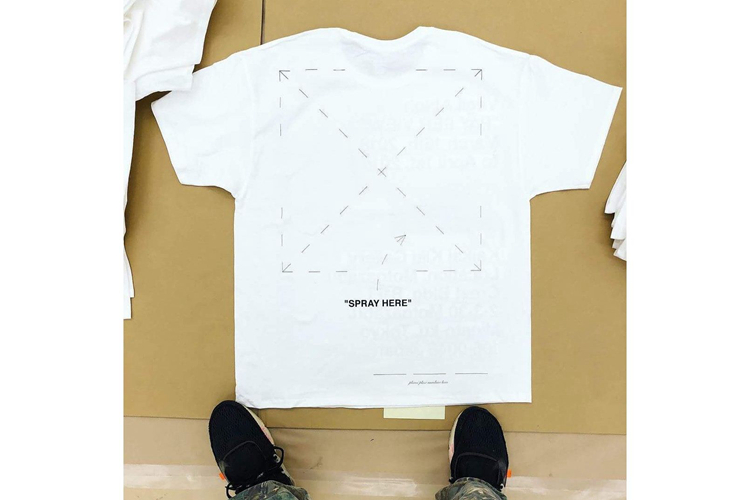 Off-White,Champion,Kanye West,  侃爷化身月老助粉丝交友？Off-White 又出联名限量定制 T 恤！
