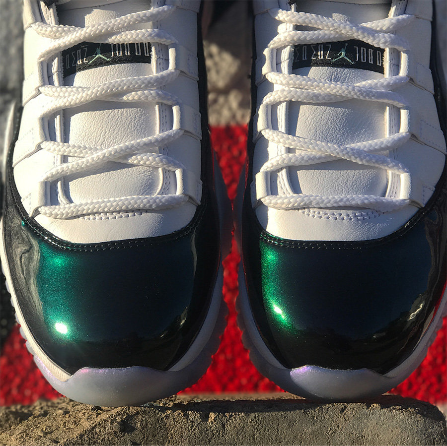 528895-145,AJ11,Air Jordan 11 528895-145AJ11 觉得官图色调不准？看看 Air Jordan 11 Low 复活节的实物吧！