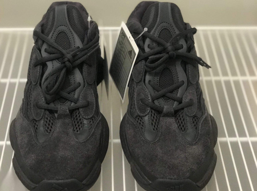adidas,Yeezy 500,F36640  6 月发售！Yeezy 500 全黑配色再曝全新实物图