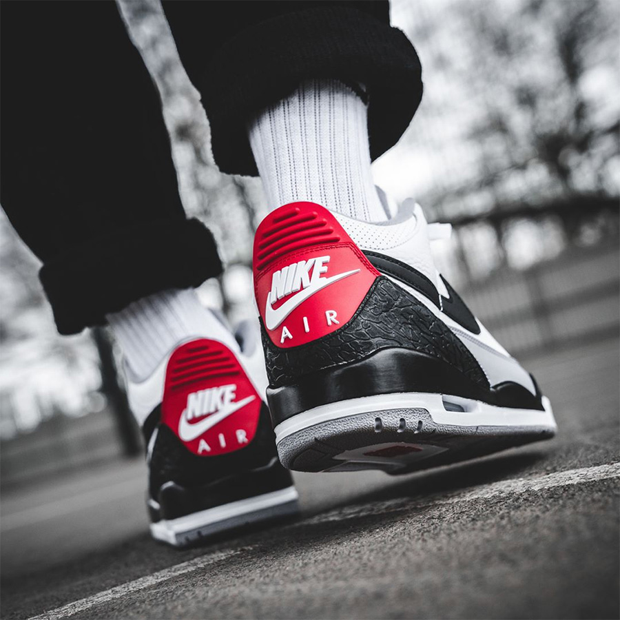 AQ3835-160,AJ3,Air Jordan 3 AQ3835-160 今天已经发售，看看 Air Jordan 3 “Tinker” 上脚效果吧！