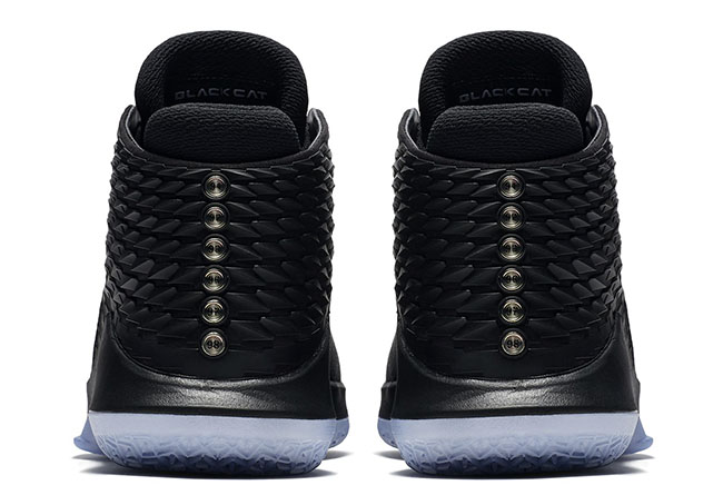 Air Jordan 32,AJ32,Black out  致敬飞人六冠！黑猫 Air Jordan 32 “Black Cat” 新品曝光