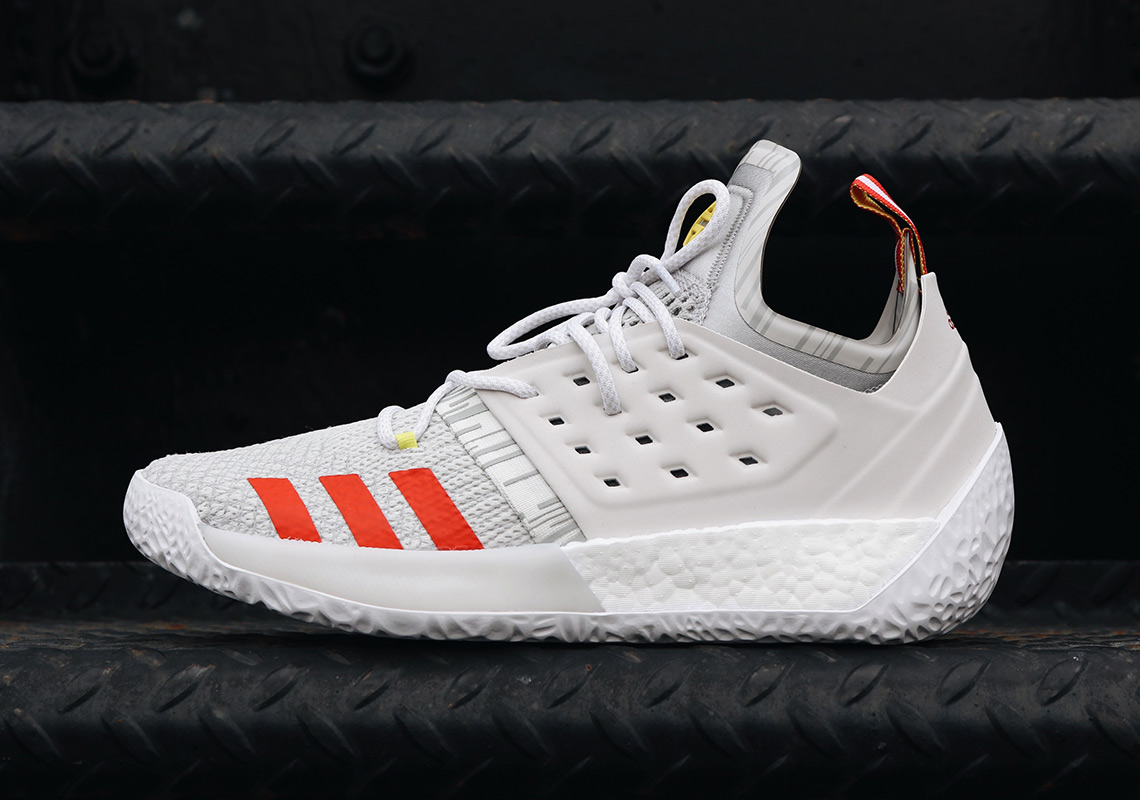 adidas,Harden Vol.2  麦当劳配色！这双 Harden Vol.2 专为为全美高中全明星赛打造