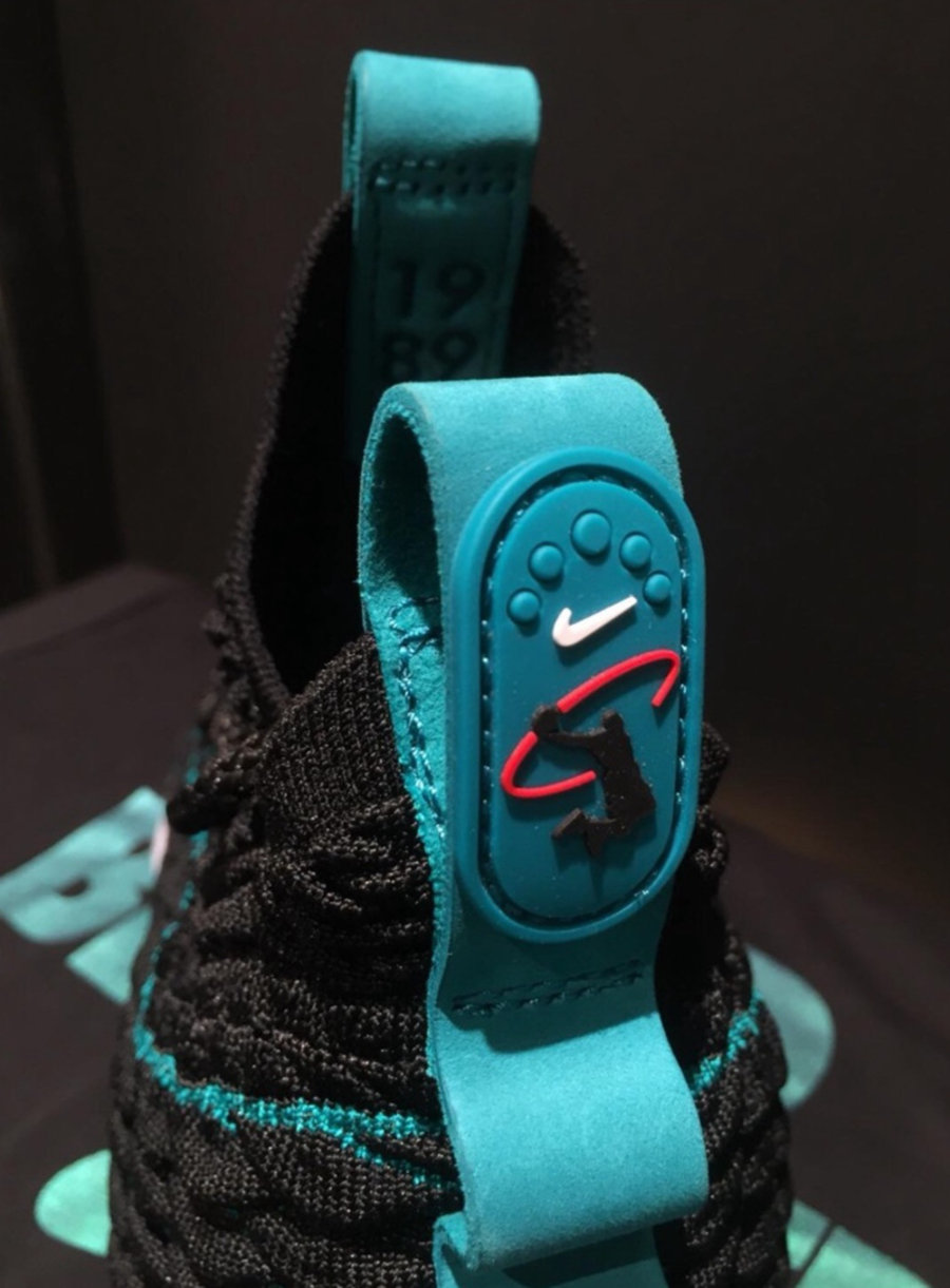 Nike,LeBron 15  LeBron Watch 新配色！Nike LeBron 15 “Griffey” 实物曝光