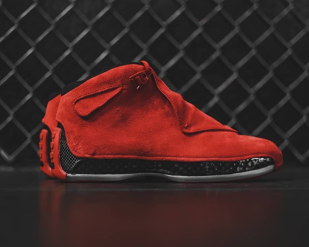 AA2494-601,AJ18,Air Jordan 18 AA2494-601 看看货量如何？大红 Air Jordan 18 美国店铺地图来了！