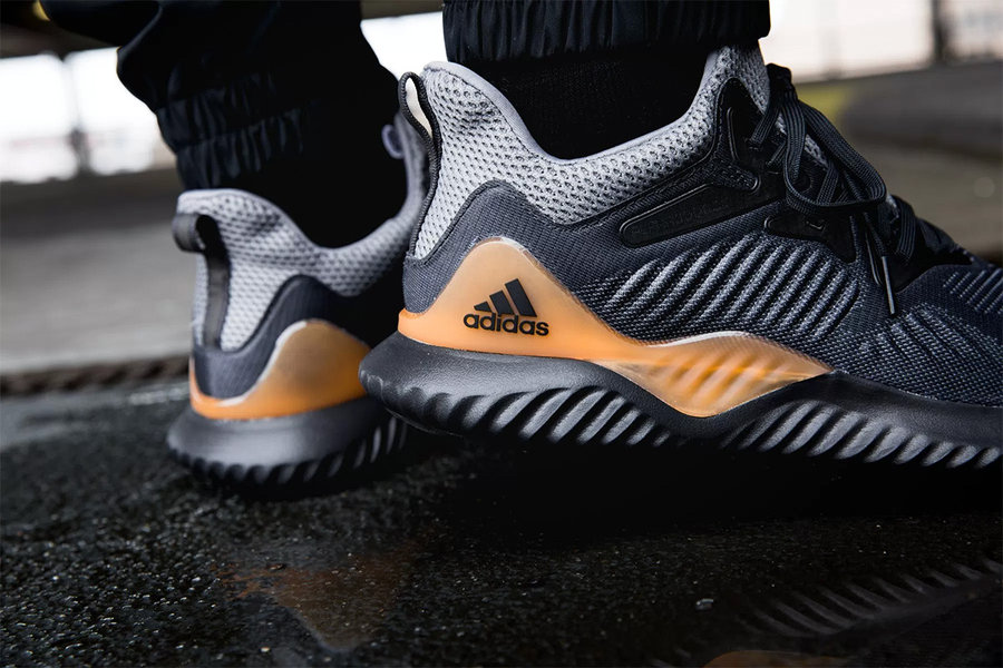 CG4762,Alpha Bounce,adidas CG4762 上脚帅气又科幻！adidas Alpha Bounce Beyond 现已发售