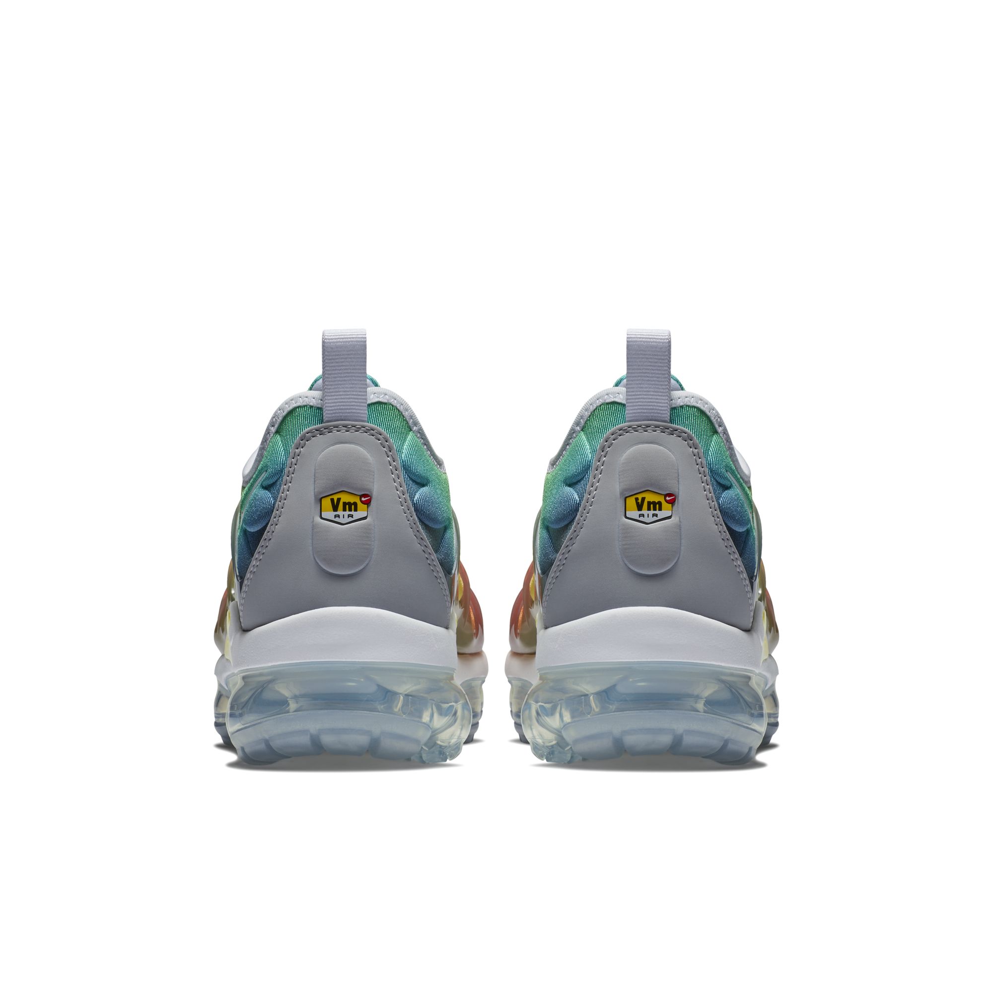 Nike,Air VaporMax Plus  像彩虹软糖一样！全新 VaporMax Plus 本周发售
