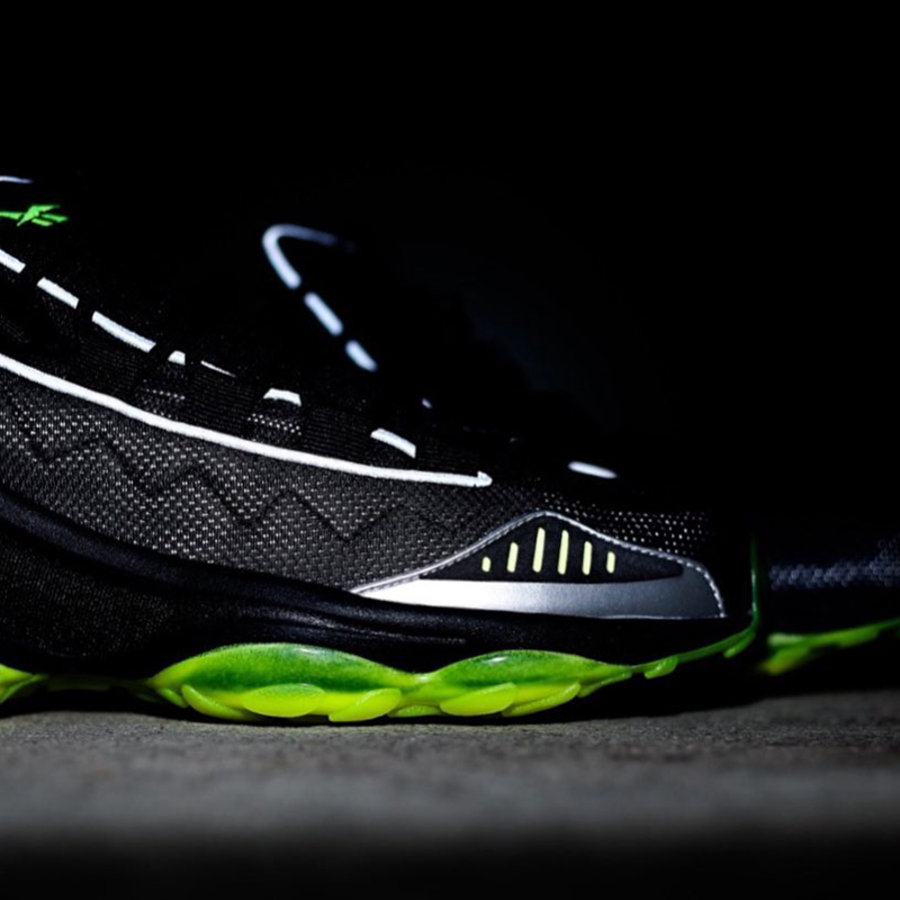 atmos,Reebok,DMX Run 10,CN5937  亮眼荧光色！atmos x Reebok DMX Run 10 即将登场