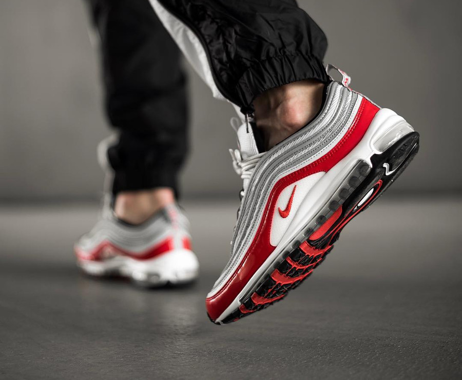 921826-009,Air Max 97,Nike 921826-009 红漆皮夺目加持！又一双活力 Air Max 97 登场！