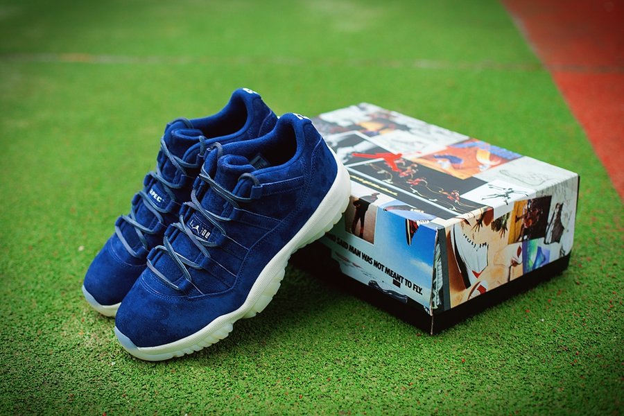 开箱,上脚,AJ11,Air Jodan 11,AV2187  近期的人气款！蓝麂皮 Air Jordan 11 Low 开箱上脚展示