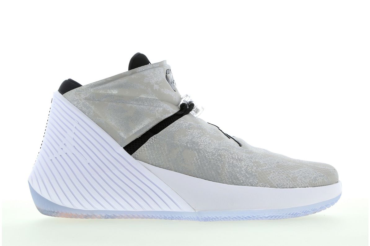 Nike,Why Not Zer0.1  鞋面做旧处理！全新配色 Why Not Zer0.1 本月发售！