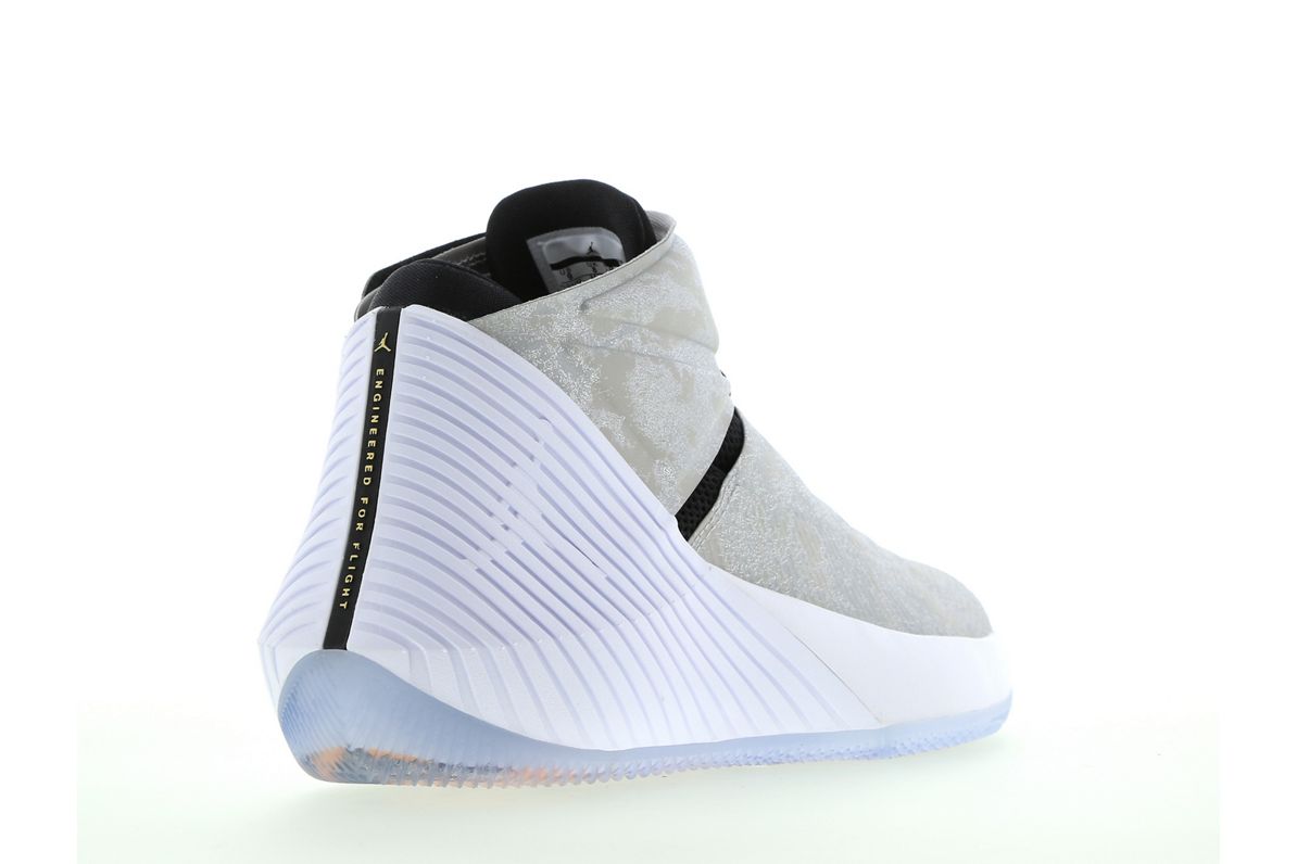 Nike,Why Not Zer0.1  鞋面做旧处理！全新配色 Why Not Zer0.1 本月发售！