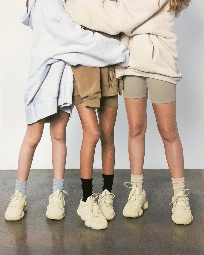 adidas,Yeezy 500,上脚  侃爷打造 Yeezy 500 全新型录！风格大胆另类