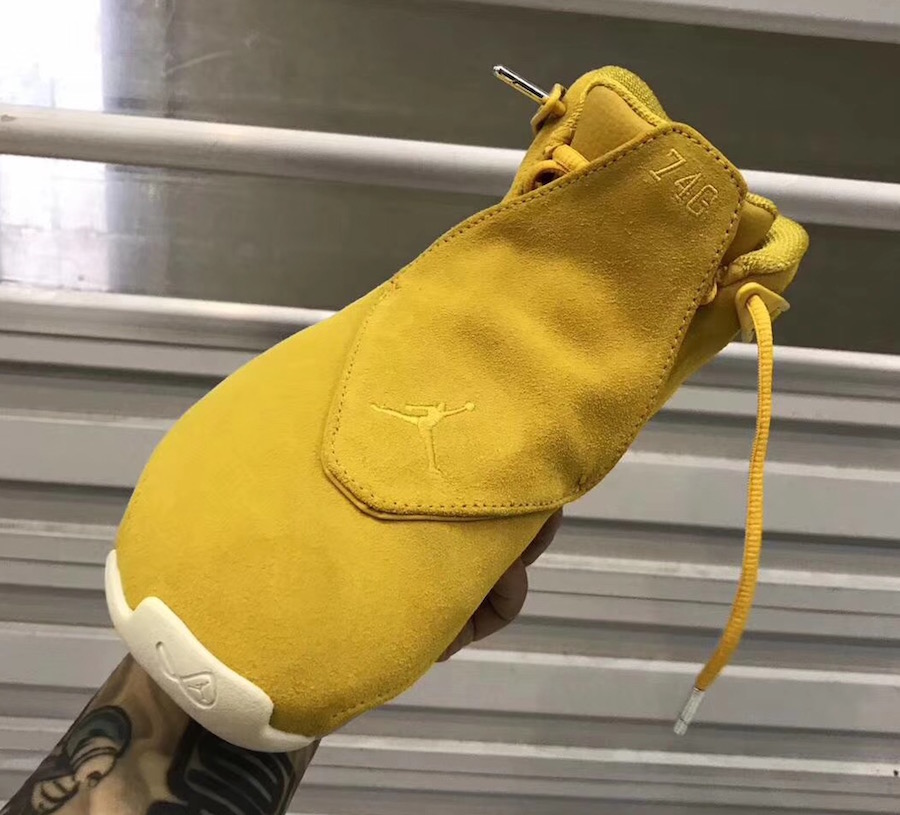 Air Jordan 18,AJ18,Yellow Sued  特殊版本？麂皮 Air Jordan 18 鞋舌暗藏玄机！