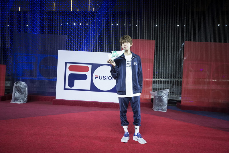 王源,FILA,FILA FUSIO  王源 x FILA 限量鞋款引发抢购！现场直击 FILA FUSION 雨中大秀