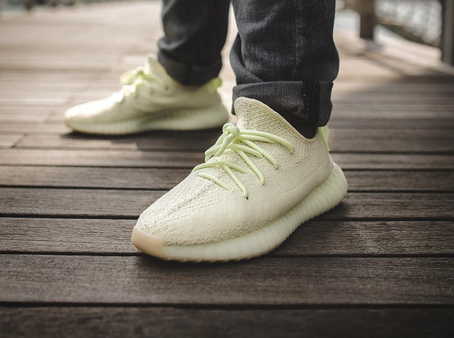 发售,adidas,Yeezy Boost 350 V2,B  看看上脚实拍效果！今年第一双 Yeezy 350 V2 本周正式发售