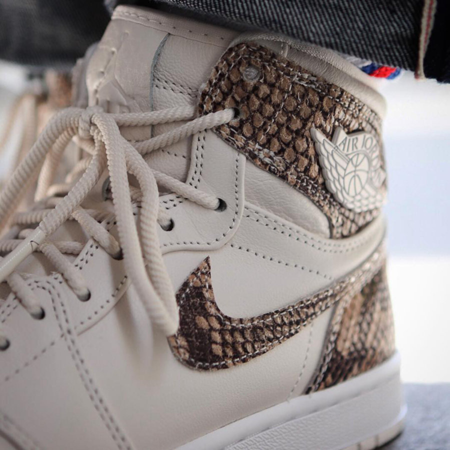 Air Jordan 1,AJ1,AH7389-004,发售  7 月初发售！Air Jordan 1 白蛇实物上脚图赏