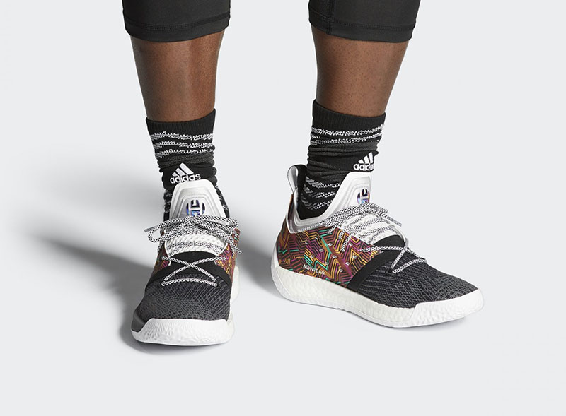 adidas,Harden Vol.2,AQ0048  夏日战靴！大胡子 Harden Vol.2 全新配色现已发售