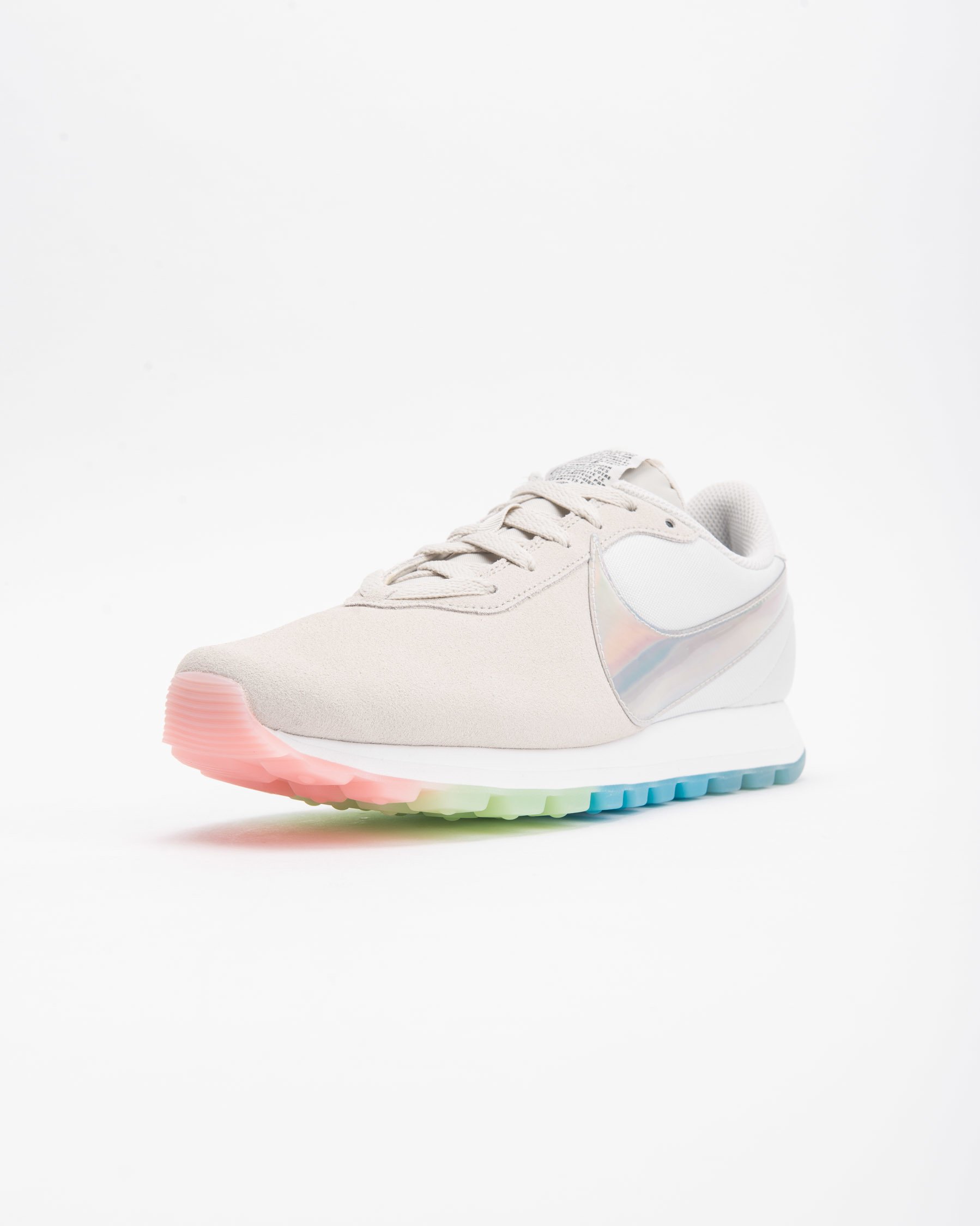 Nike.PRE-LOVE O.X.,AO3166-100,  活泼的全新小白鞋！女生专属 Nike PRE-LOVE O.X 下月发售