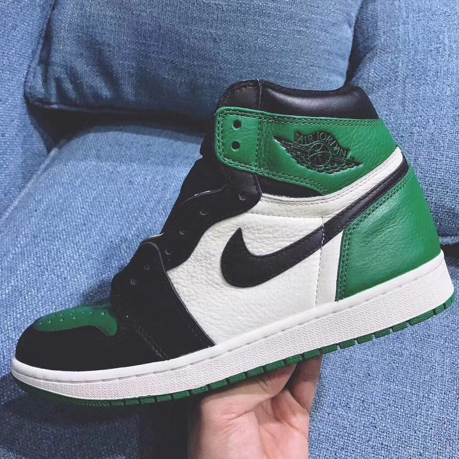 AJ1,Air Jordan 1,555088-501,55  又是同一天发售！黑紫、黑绿脚趾 AJ1 全新实物图曝光