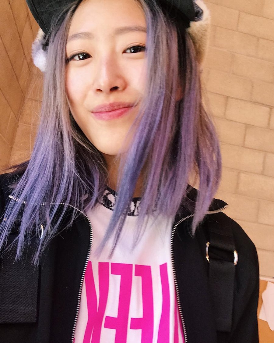 除了,穿鞋,好看,这,几位,SneakerGirls,还有,  除了穿鞋好看，这几位小姐姐，还有让你羡慕不已的潮流职业！