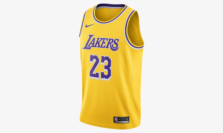 ripndip,LBJ,kobe  科比或将复出联手勒布朗？詹姆斯在学校里放了男孩们最爱的陈列！