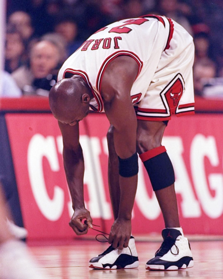 414571-104,AJ13,Air Jordan 13 414571-104 全家族尺码！看看熊猫 Air Jordan 13 帅气的上脚实拍吧！