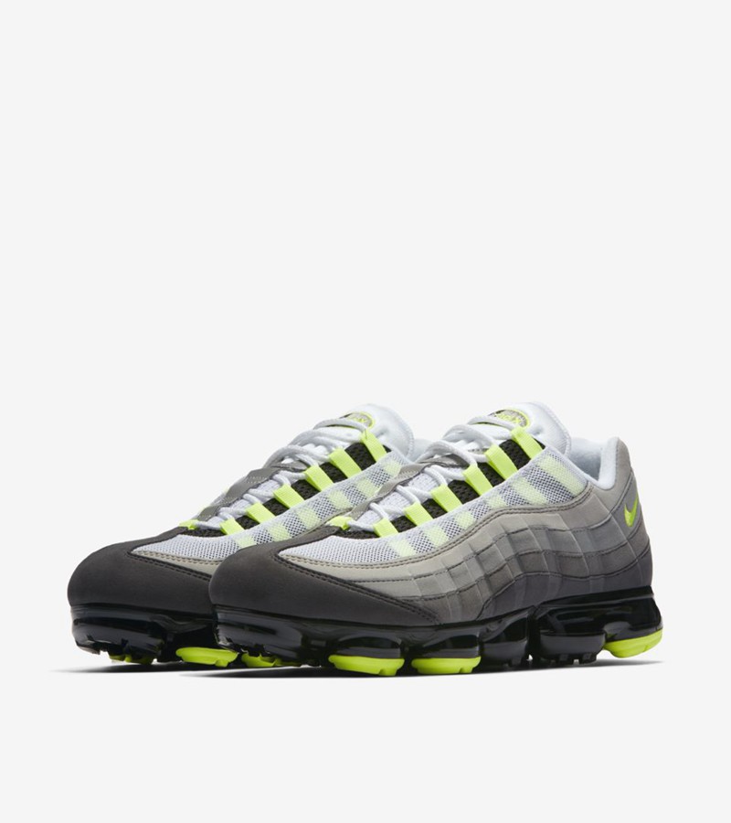 Nike,Air VaporMax 95,AJ7292-00  经典电光绿！Nike Air VaporMax 95 全新配色国内今日上架