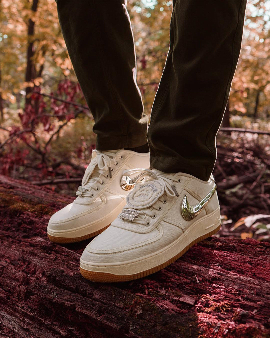 AF1,Travis Scott,AQ4211-101 Air Force 1 庆祝新专辑！这一组多彩扎染的 Travis Scott x AF1 超级帅！