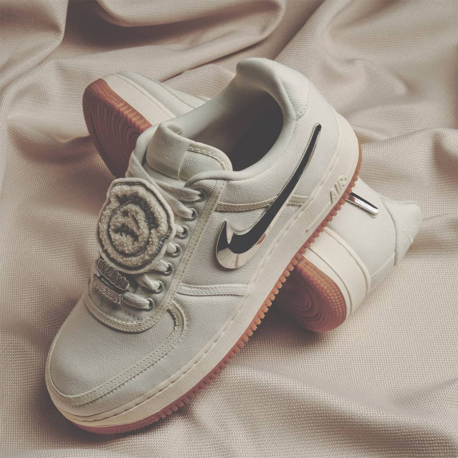 AF1,Travis Scott,AQ4211-101 Air Force 1 庆祝新专辑！这一组多彩扎染的 Travis Scott x AF1 超级帅！