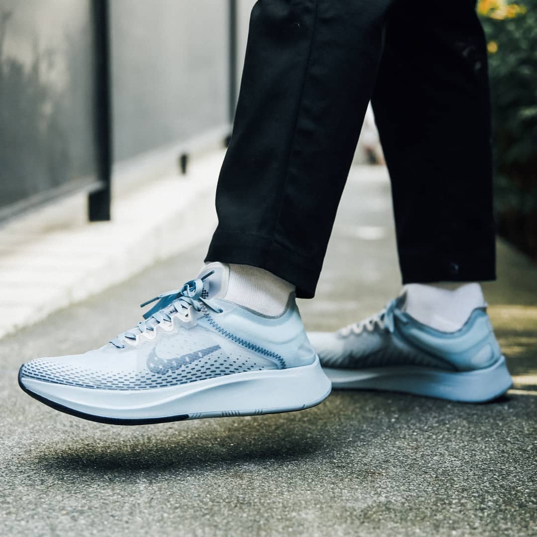 Nike,Zoom Fly SP Fast,AT5242-1  上脚酷感又运动！两双全新 Zoom Fly SP Fast 本周发售
