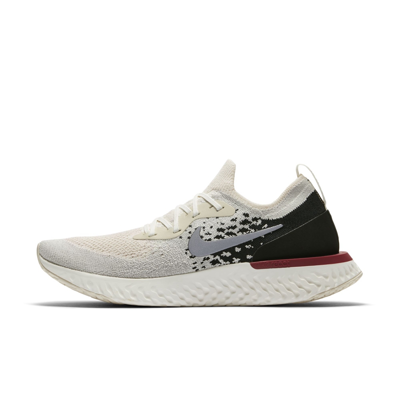 Nike,Epic React Flyknit  清新淡雅造型！Nike Epic React Flyknit 全新配色官图释出