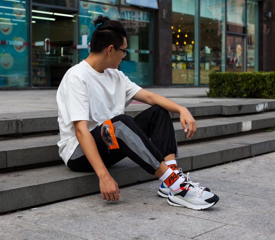 Under Armour,UA Forge96,开箱,上脚  万万没想到，UA 首款老爹鞋如此惊艳！复古风纯正还有奢华用料！