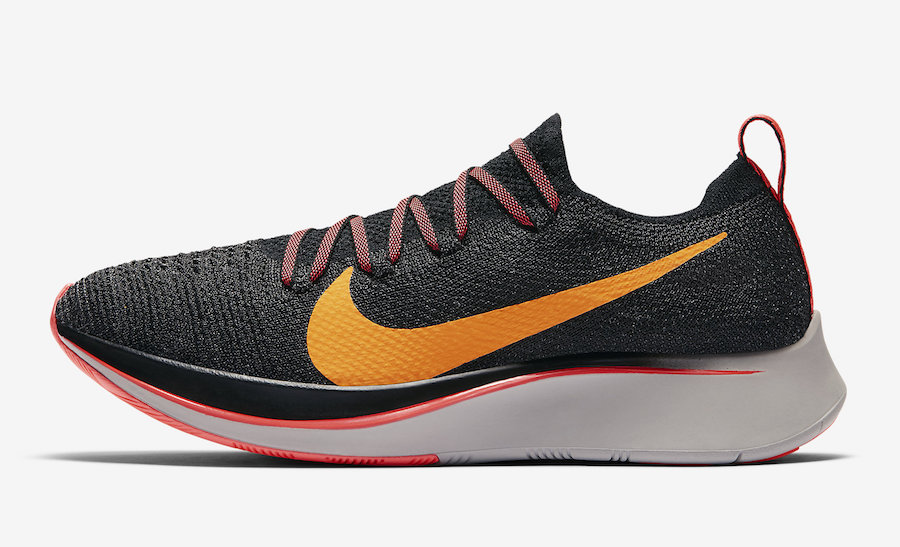 Nike,Zoom Fly Flyknit,AR4562-0  最顶级跑鞋之一！Nike Zoom Fly Flyknit 全新双色来袭！