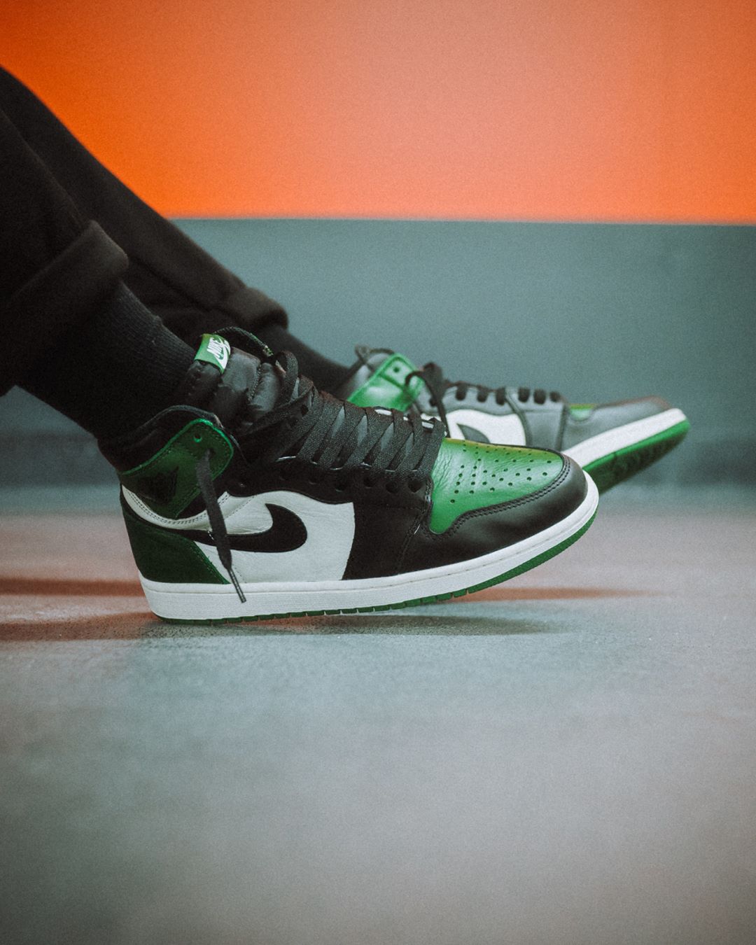 Air Jordan 1,AJ1,OG,,555088-30  上脚效果究竟如何？黑绿脚趾 Air Jordan 1 周六即将发售！