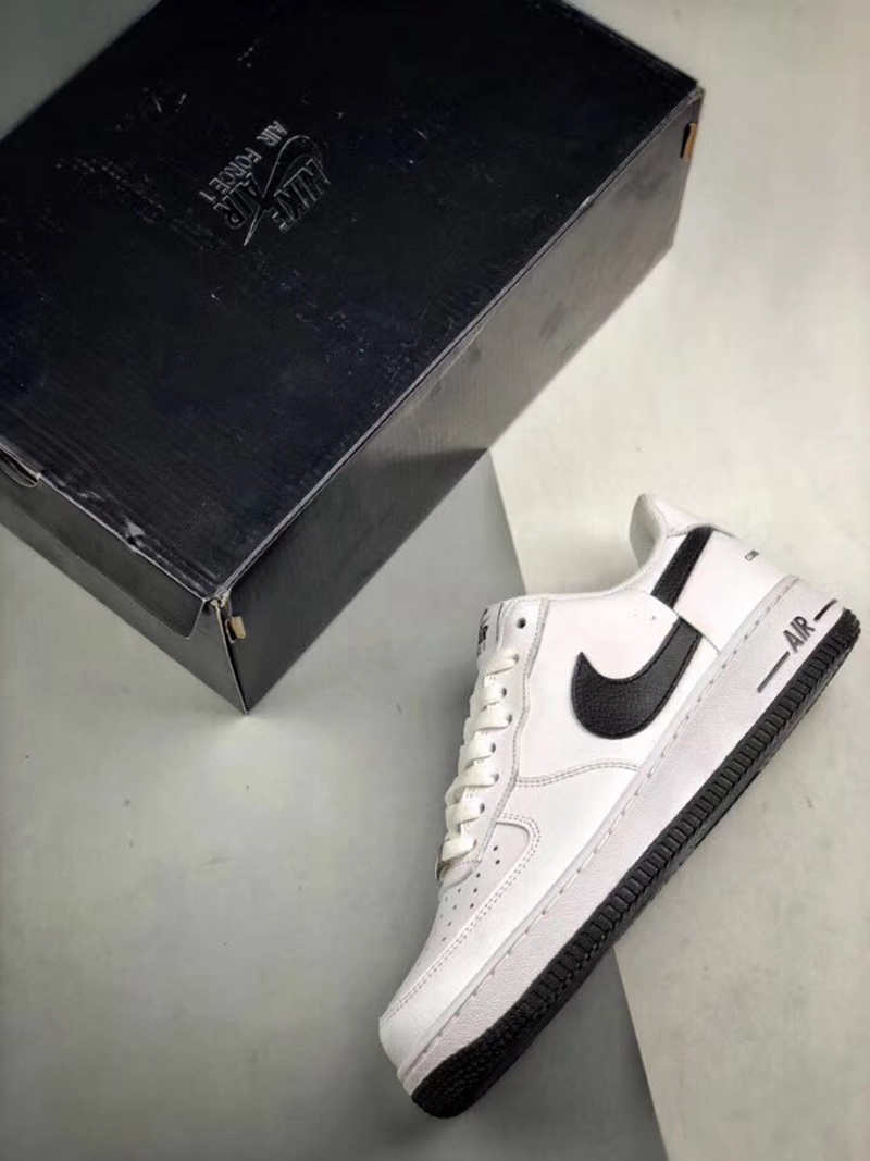 Supreme,CDG,Nike,发售  断钩 AF1 曝出白色版本！Supreme x CDG x Nike 联名 11 月发售