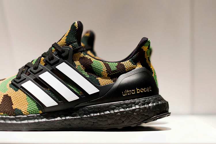 BAPE,adidas,Ultra Boost  原来是超级碗配色！BAPE x Ultra Boost 实物首次公布