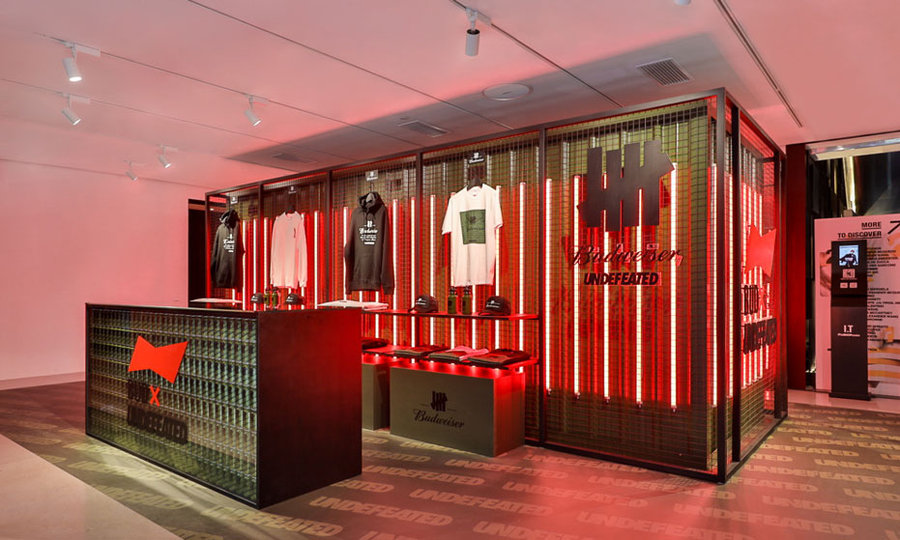 unftd,bape,supreme,spalding  BAPE 联手 Spalding 打造篮球单品！UNDEFEATED 与百威首次跨界合作！