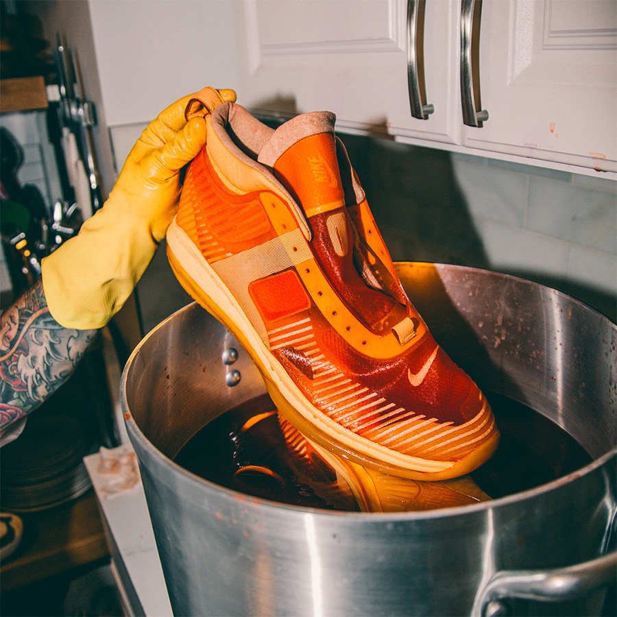 John Elliott,LeBron Icon,Nike  超亮眼！詹姆斯上脚了一双全新 John Elliott x Nike LeBron Icon