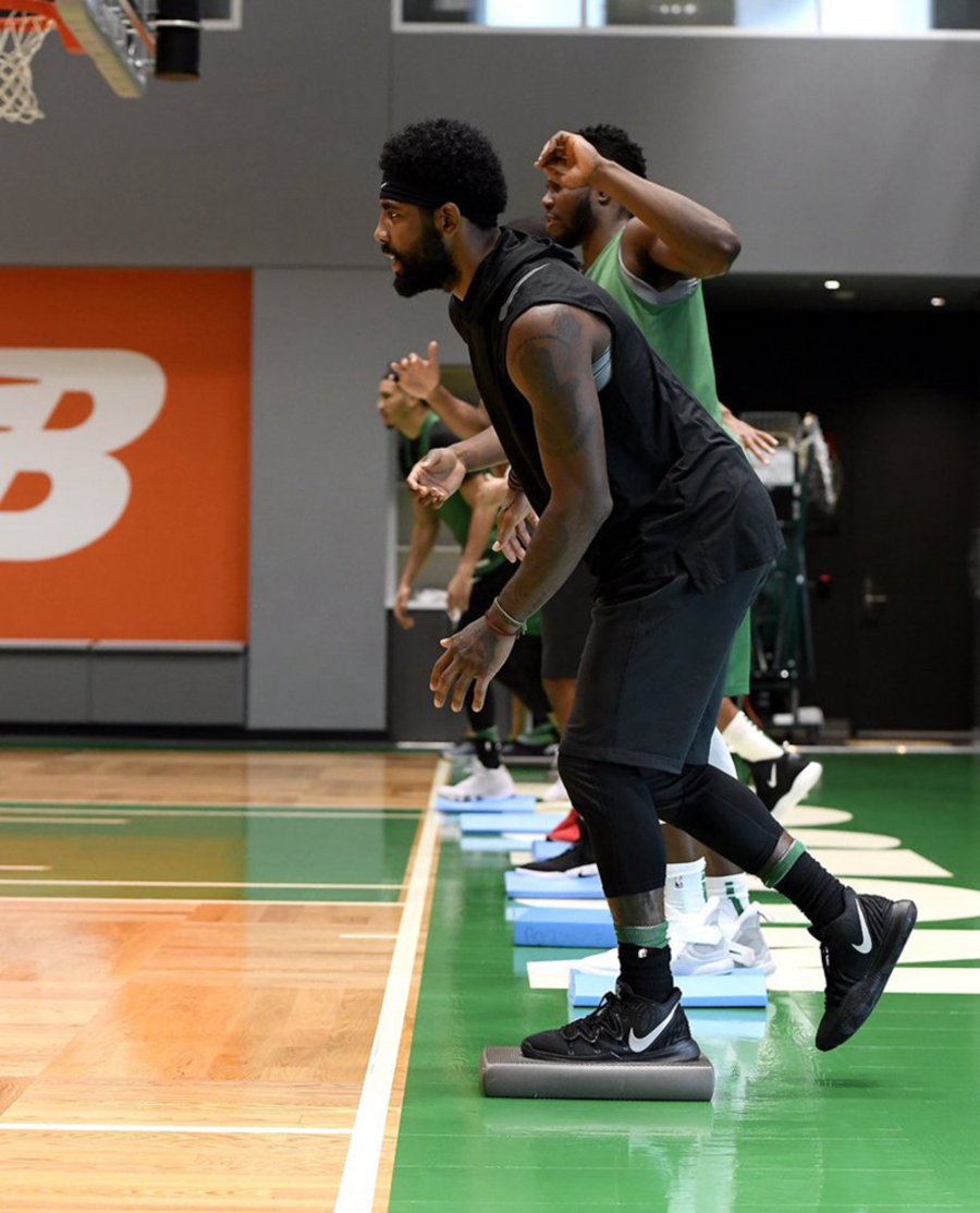 Kyrie 5,Nike,明星,上脚  欧文新一代签名鞋 Kyrie 5 首度曝光！鞋面全新设计看点颇多