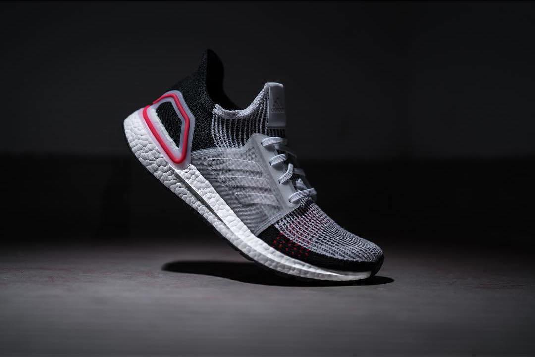 UltraBoost 5.0,adidas,发售  或许再度震惊潮流圈！超前卫造型 UltraBoost 5.0 实物释出