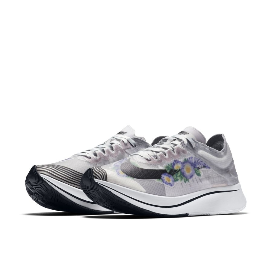 Nike,Odyssey React,Zoom Fly SP  缤纷花卉装扮！Nike Odyssey React、Zoom Fly SP 全新配色曝光