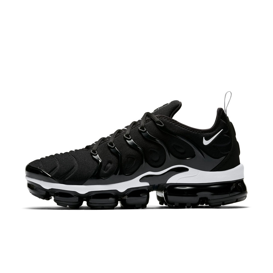 Nike,Air VaporMax Plus,发售  反光 Swoosh 串标设计！Air VaporMax Plus 全新配色即将发售
