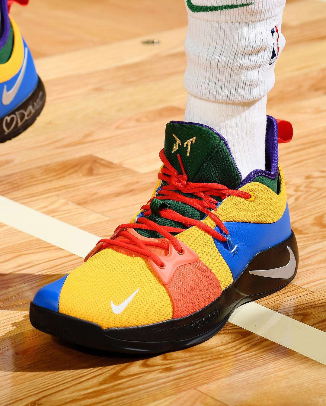 Nike,AJ,Air Jordan,上脚 各种科比狠鞋备受球星青睐!一周 NBA 赛场球鞋上脚精选! Nike,AJ,Air Jordan,上脚 各种科比狠鞋备受球星青睐!一周 NBA 赛场球鞋上脚精选!