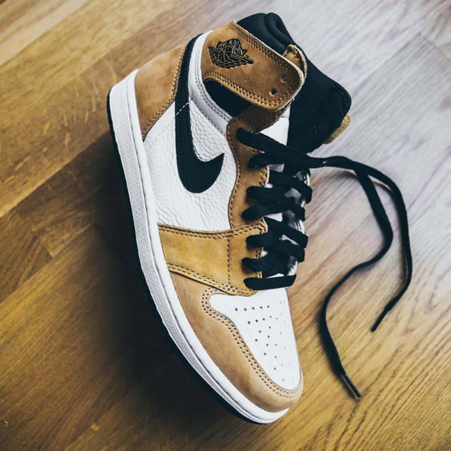 发售,Air Jordan 1,AJ1,Yeezy,adid  明日发售提醒：两双重磅 AJ1！还有芝麻 Yeezy！