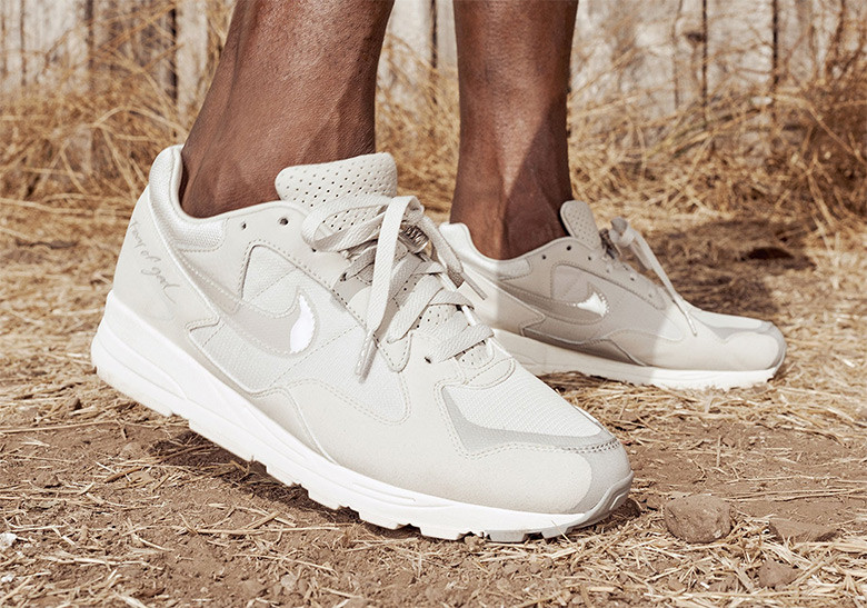 fear Of God,Air Skylon2,nike,发  延续极简造型！Fear Of God x Air Skylon 2 上脚有点帅