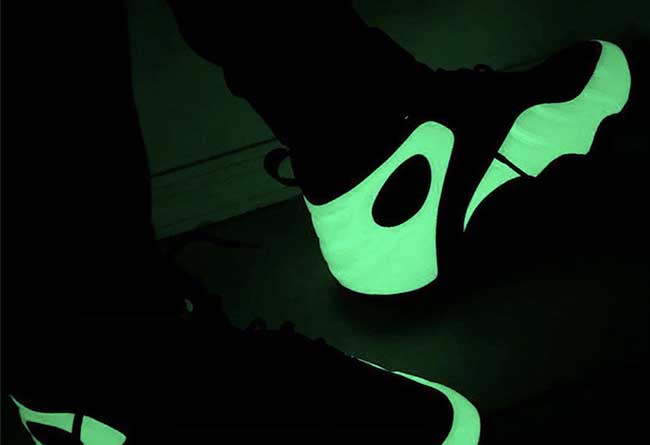 Zoom Rookie,Glow in the Dark,发  夜光加持堪比银河配色！哈达威战靴 Zoom Rookie 即将复刻发售