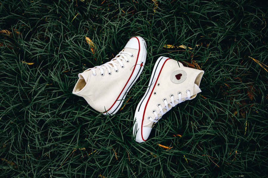 Converse Ctas，Converse,发售  圣诞节送礼不错的选择！这双 Converse Ctas 的爱意呼之欲出