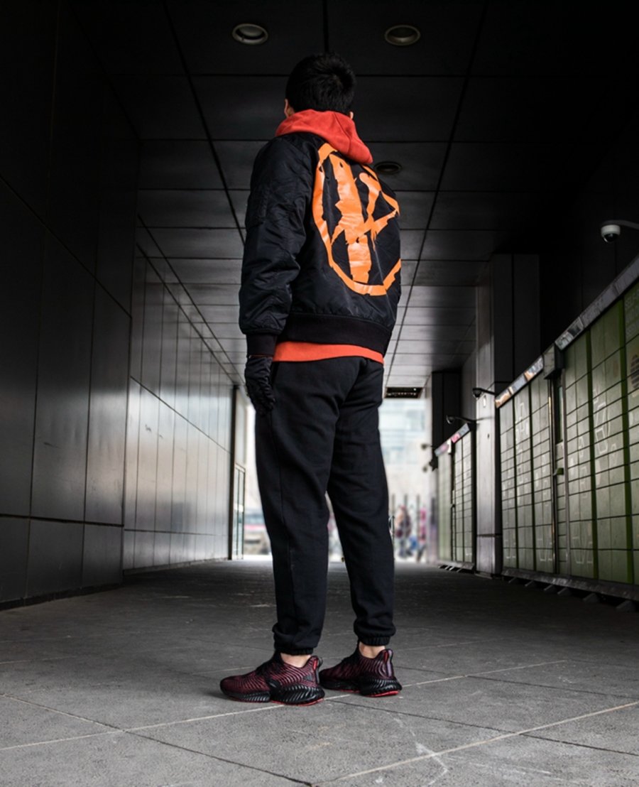 adidas,AlphaBOUNCE,上脚,发售  传说中的 “万能跑鞋”！除了颜值犀利，脚感也备受好评！