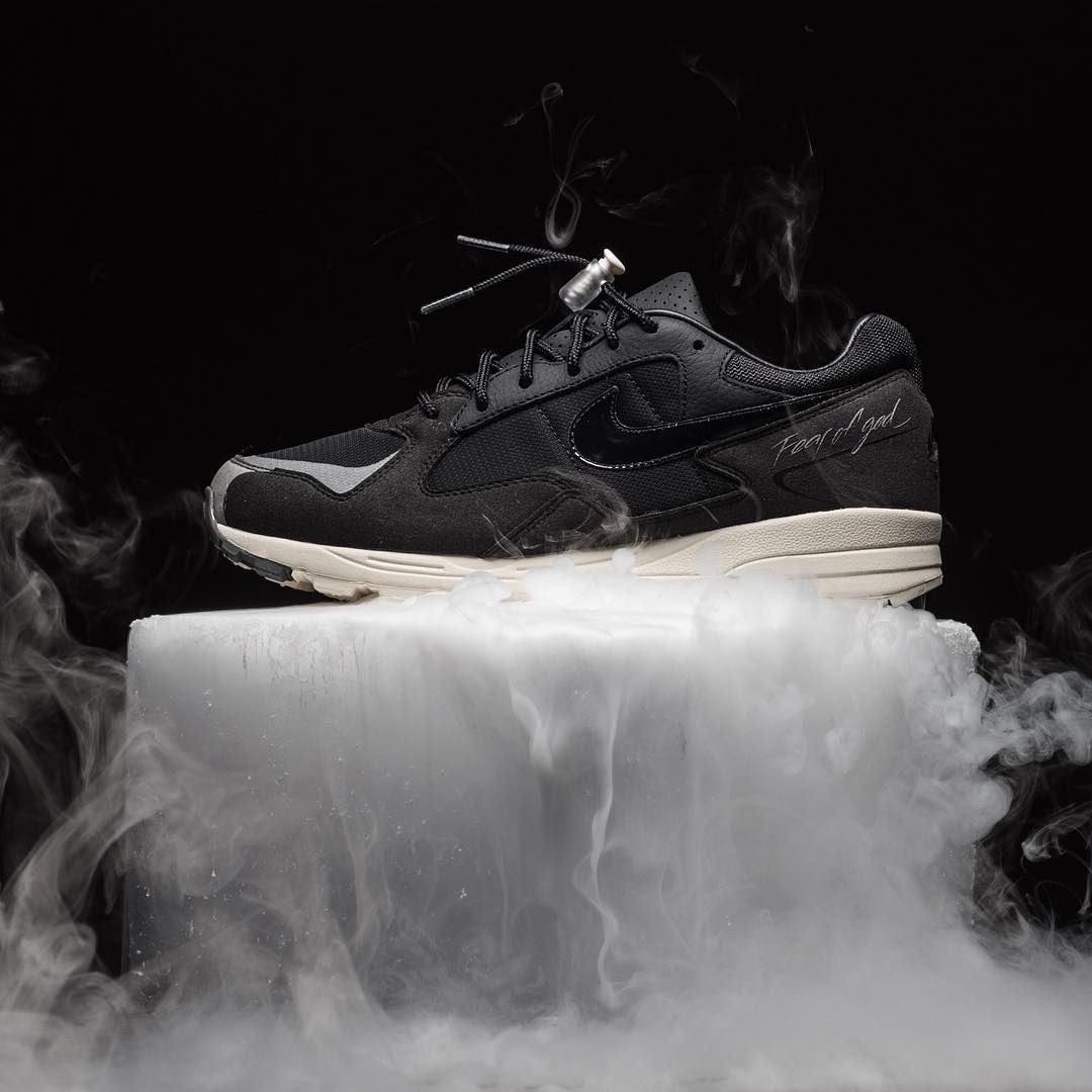 Nike,Fear of God,Air Skylon 2,  明天官网发售！复古 FOG x Air Skylon 2 质感真的不错！